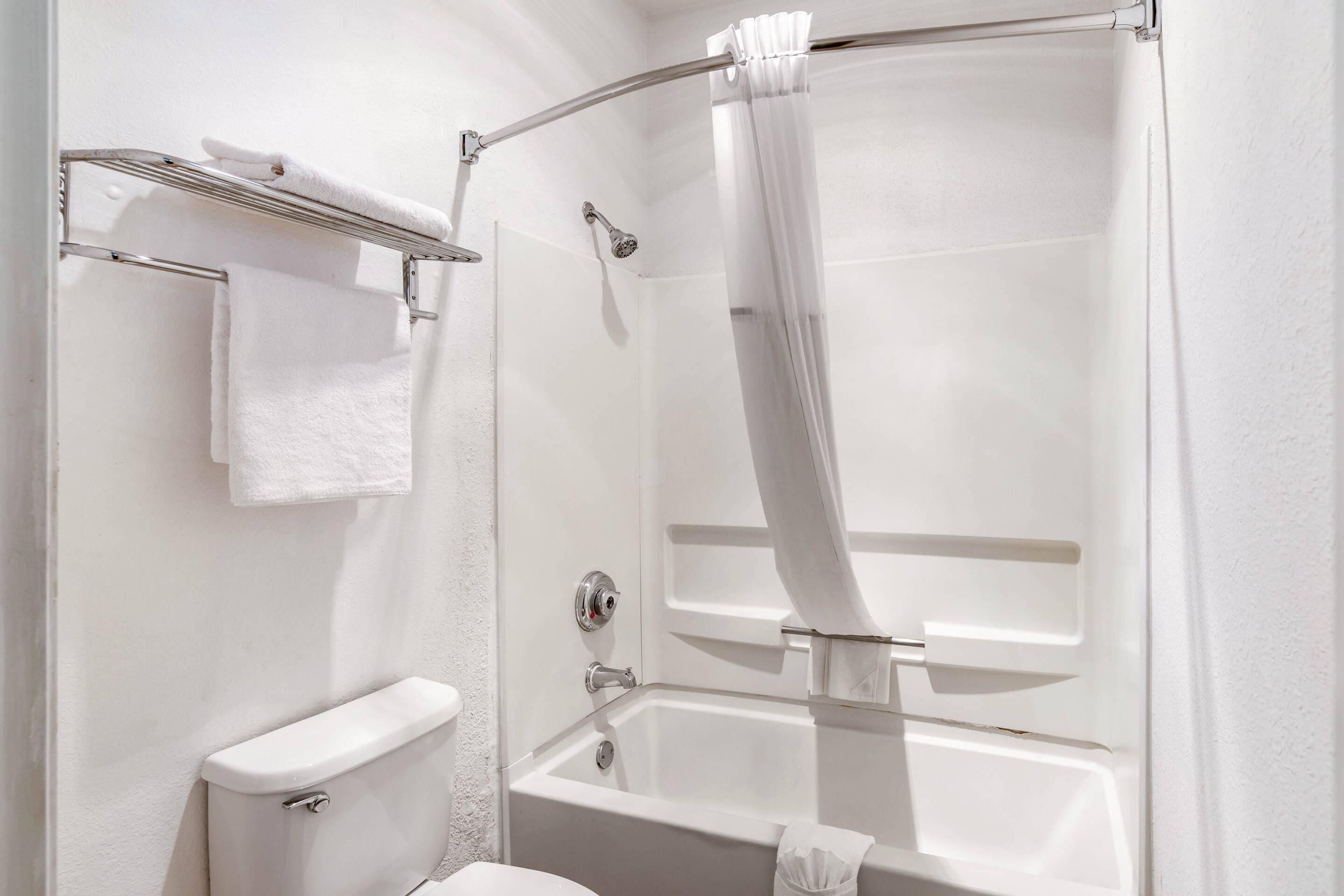 Premium bedding, down comforters, iron/ironing board, free WiFi