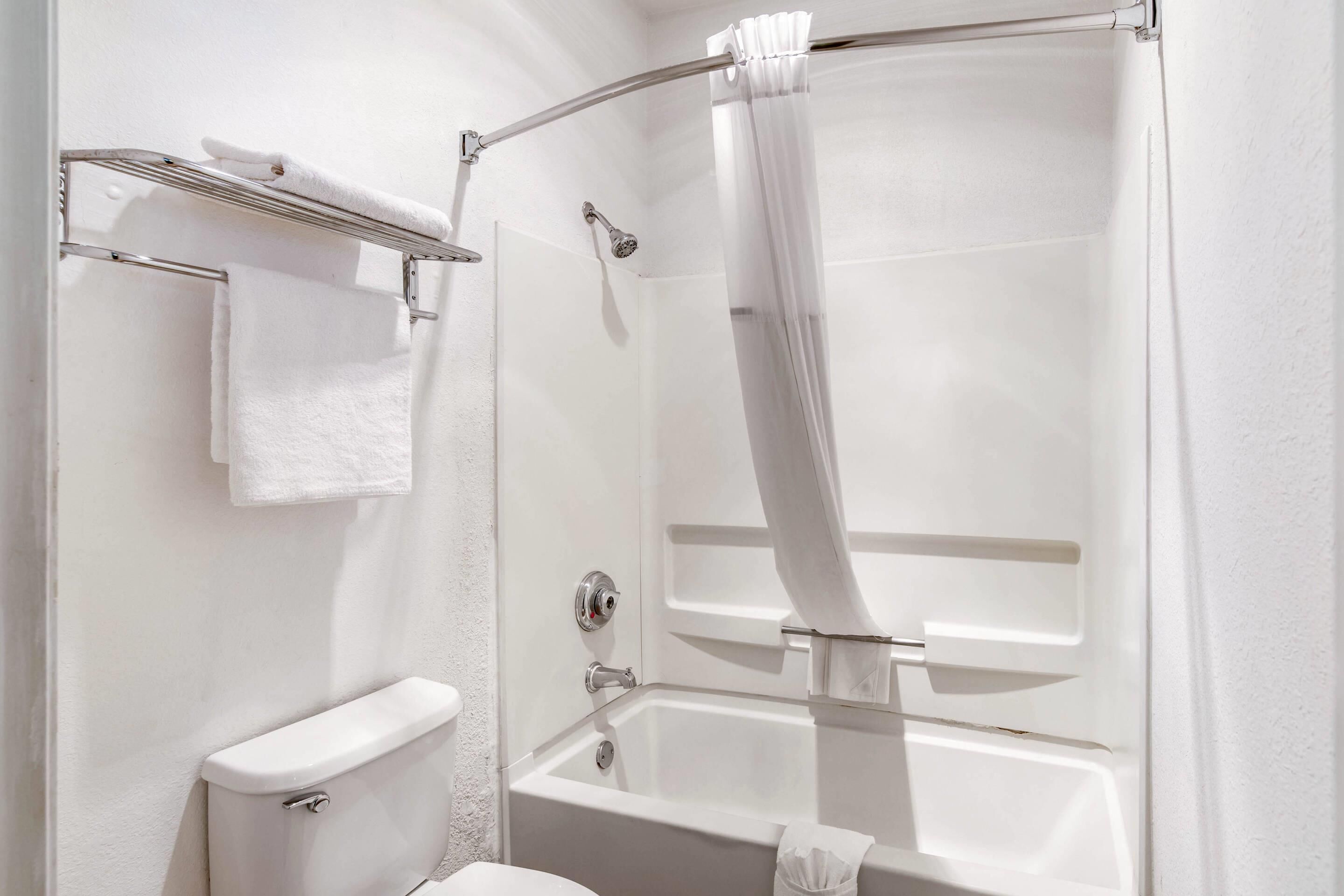 Premium bedding, down comforters, iron/ironing board, free WiFi