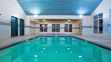 Indoor pool, pool loungers