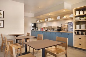 Desayuno buffet incluido todos los días