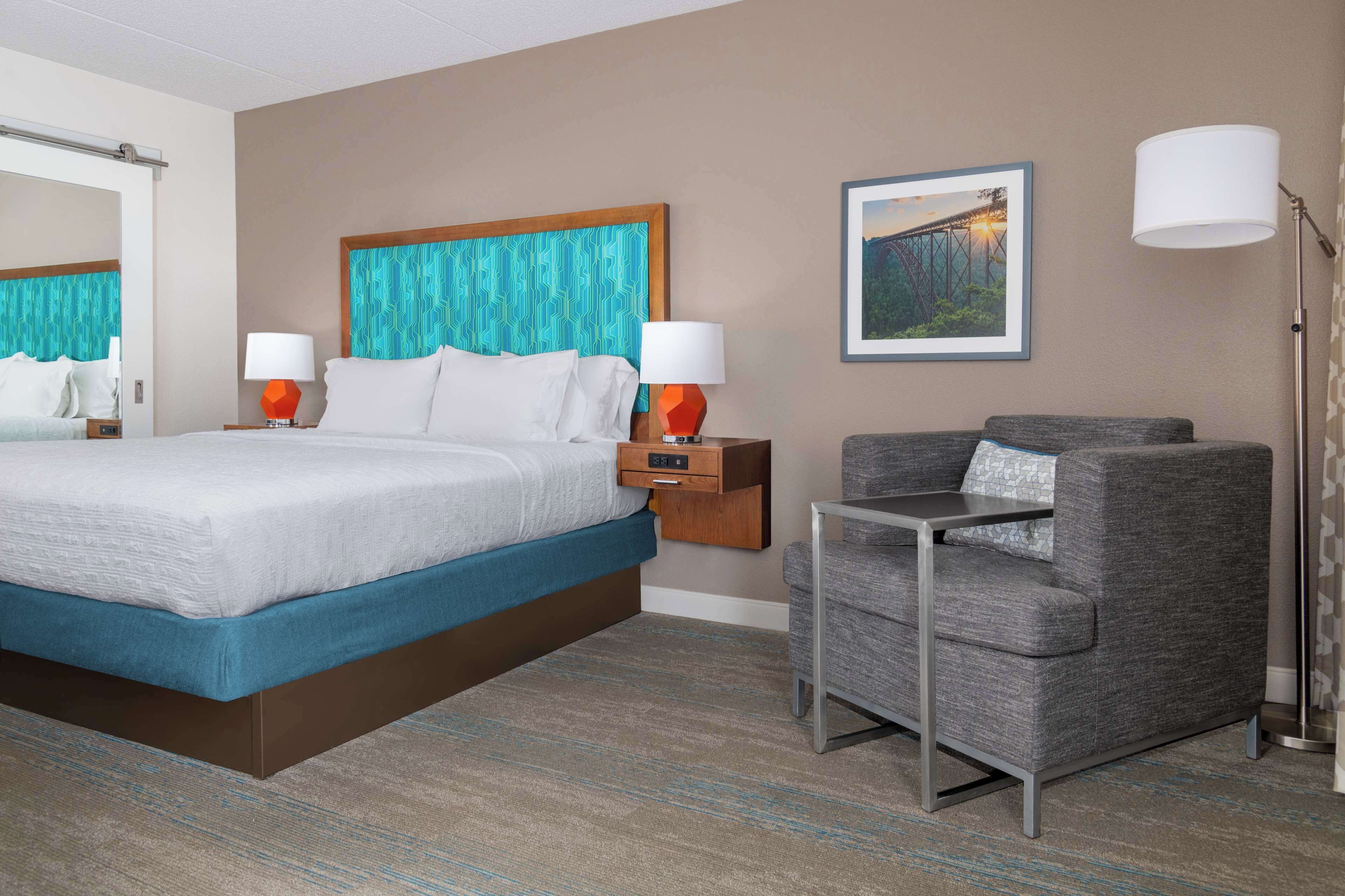 Skrivebord, strygejern/strygebræt, gratis baby-/barnesenge, gratis Wi-Fi