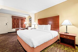 Desk, laptop workspace, iron/ironing board, cots/infant beds - Best Western Inn (Clanton)