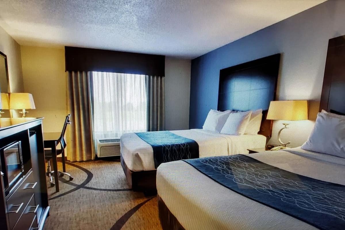 standard double room, multiple beds | desk, blackout curtains, iron/ironing board, free wifi