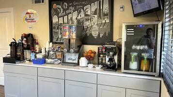 Tägliches inbegriffenes Frühstück zum Mitnehmen