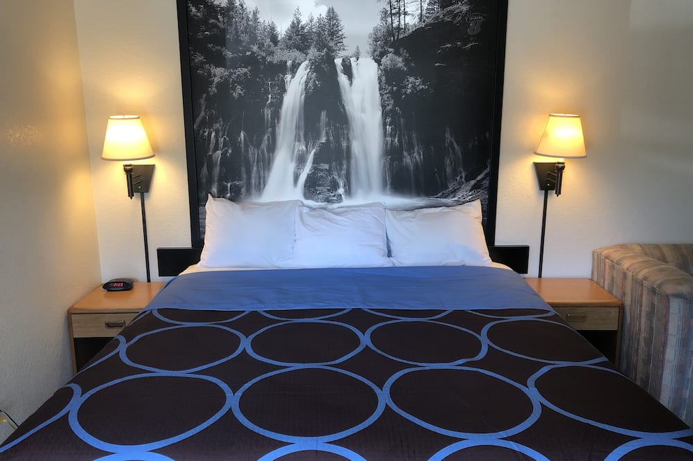 Super 8 by Wyndham Red Bluff