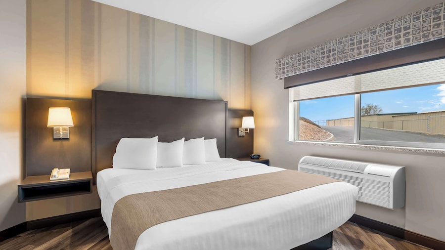 Best Western Sawtooth Inn & Suites