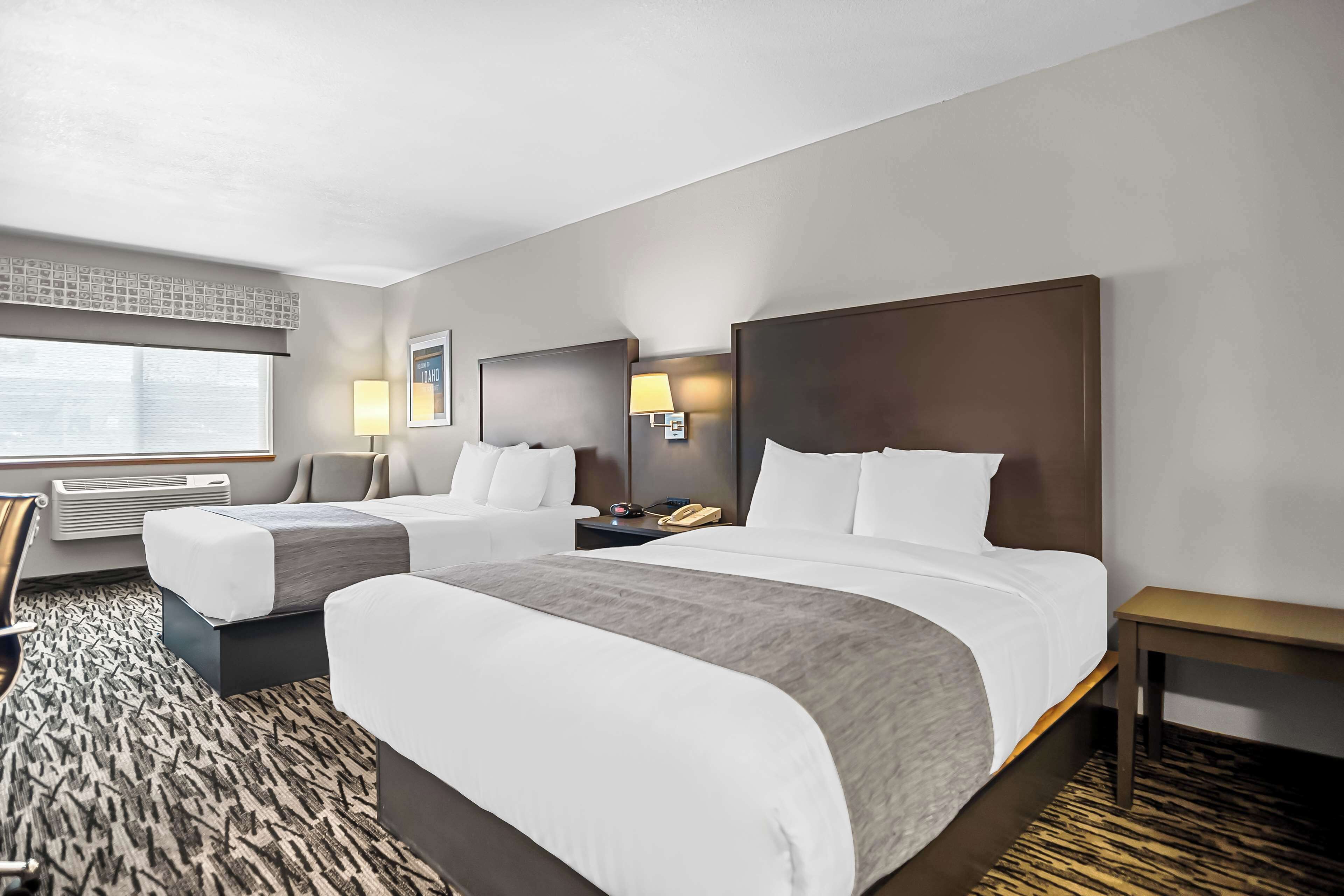 standard room, 2 queen beds, non smoking, refrigerator | 1 bedroom, hypo-allergenic bedding, in-room safe, desk