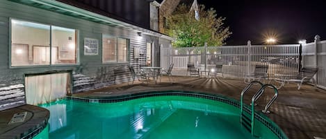 Indoor pool, outdoor pool