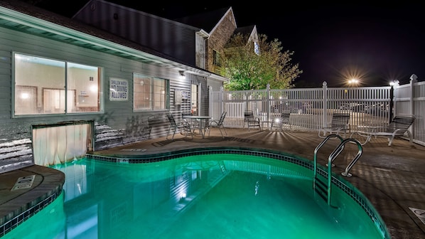 Indoor pool, outdoor pool