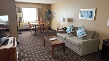 Suite, 1 Queen Bed, Non Smoking, Refrigerator & Microwave (Theme Room;with Sofabed)