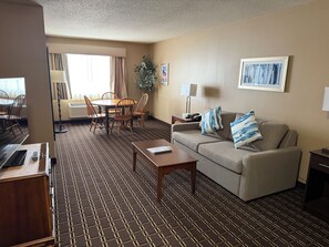 Suite, 1 Queen Bed, Non Smoking, Refrigerator & Microwave (Theme Room;with Sofabed)