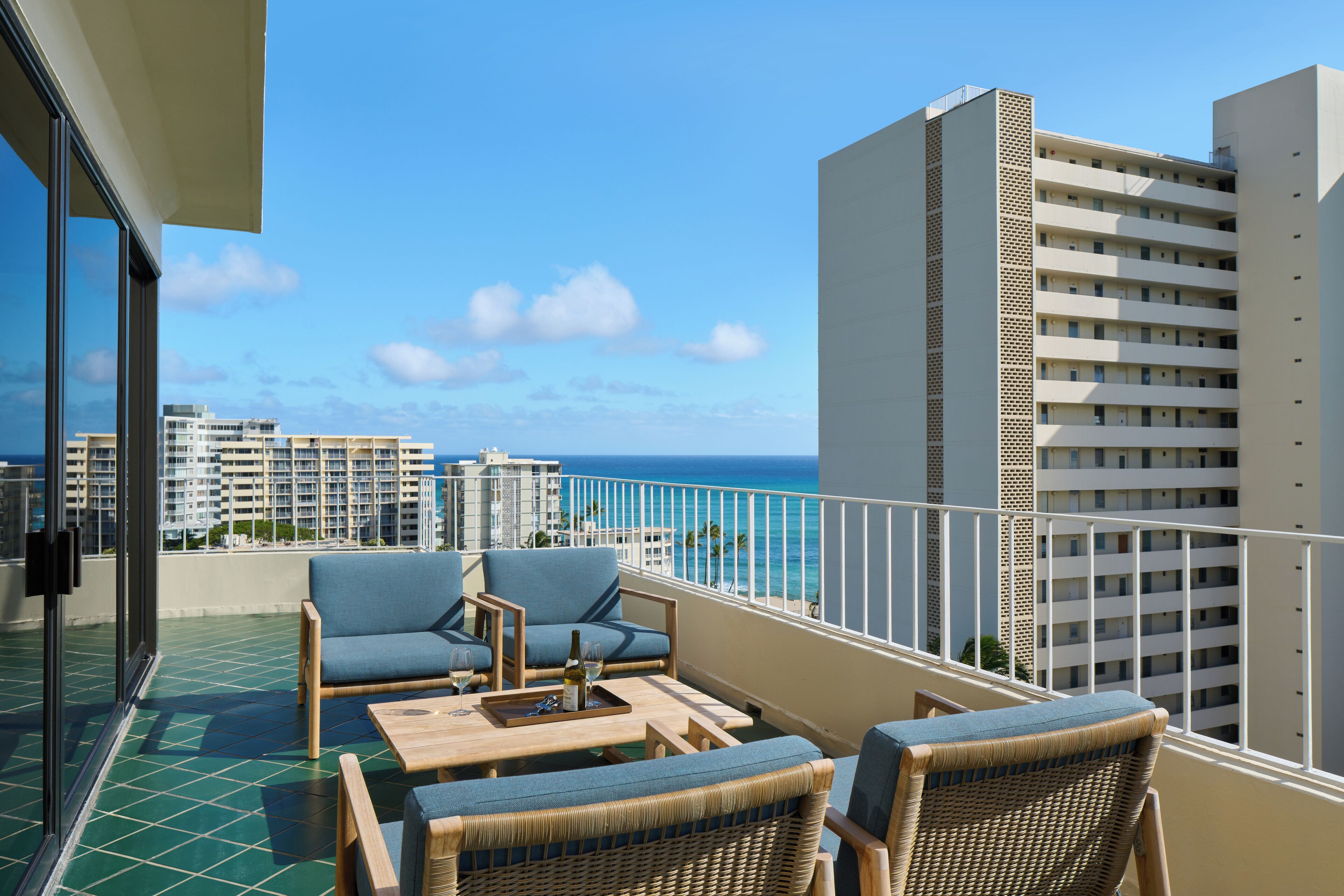 2 Bedroom Ocean View Penthouse | Balcony