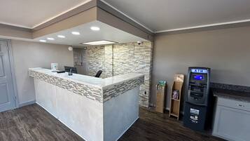 Lobby-Lounge