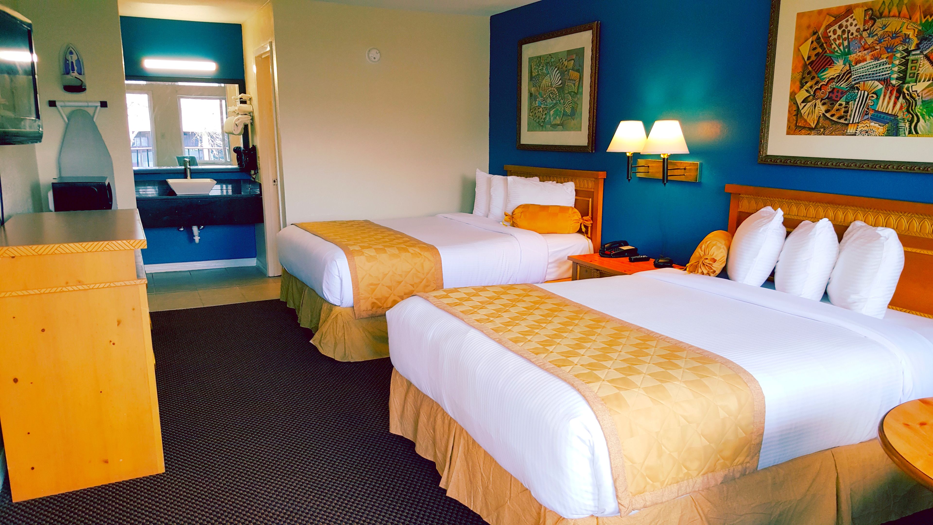 Rodeway Inn Maingate Central