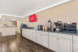 Unclassified image, 4 of 37, button - Red Roof Inn Kissimmee (Kissimmee)