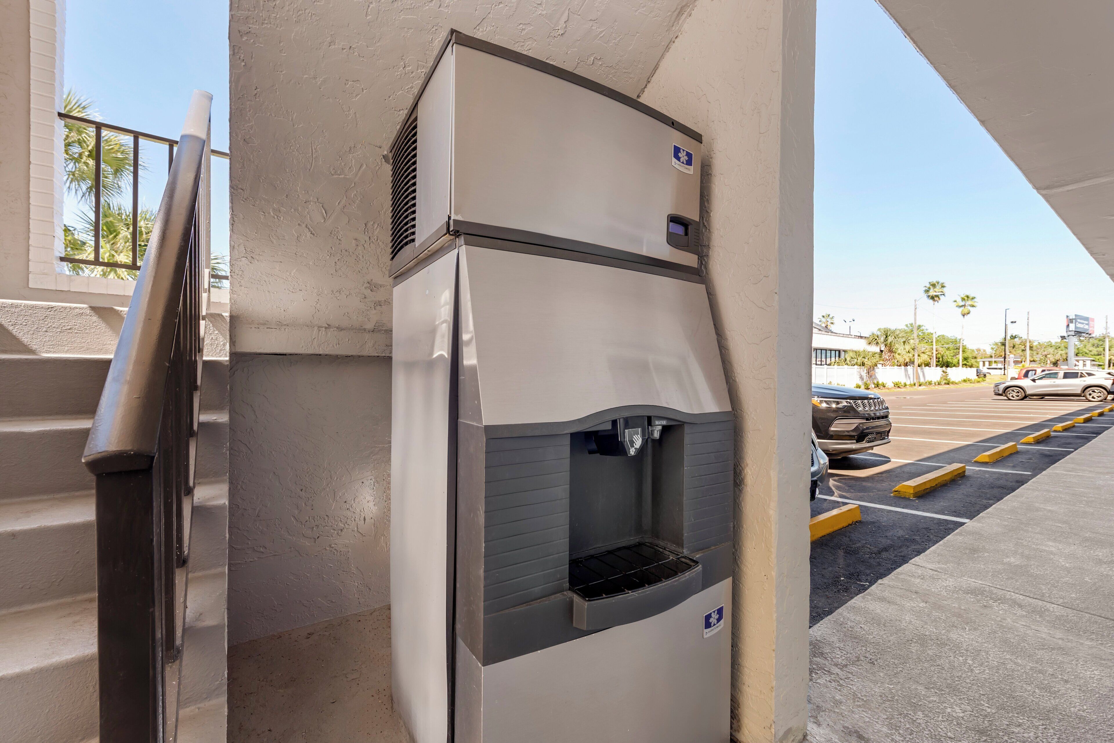 Photo - Red Roof Inn Kissimmee, FL