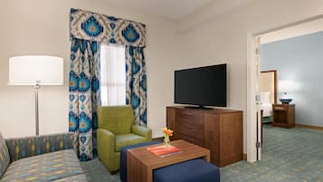 Suite,One Queen Accessible BathTub Nonsmoking | 1 bedroom, pillowtop beds, desk, laptop workspace