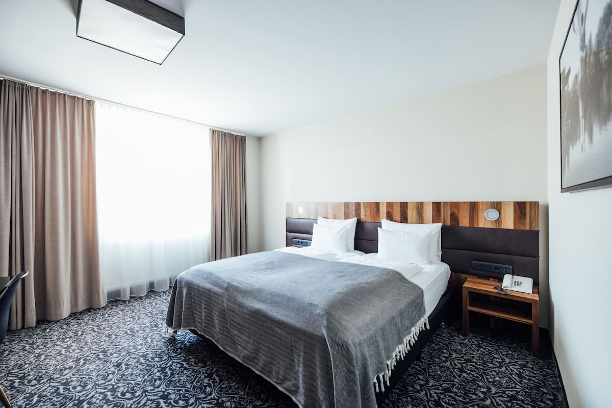 1 bedroom, in-room safe, desk, laptop workspace