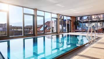 Indendørs pool