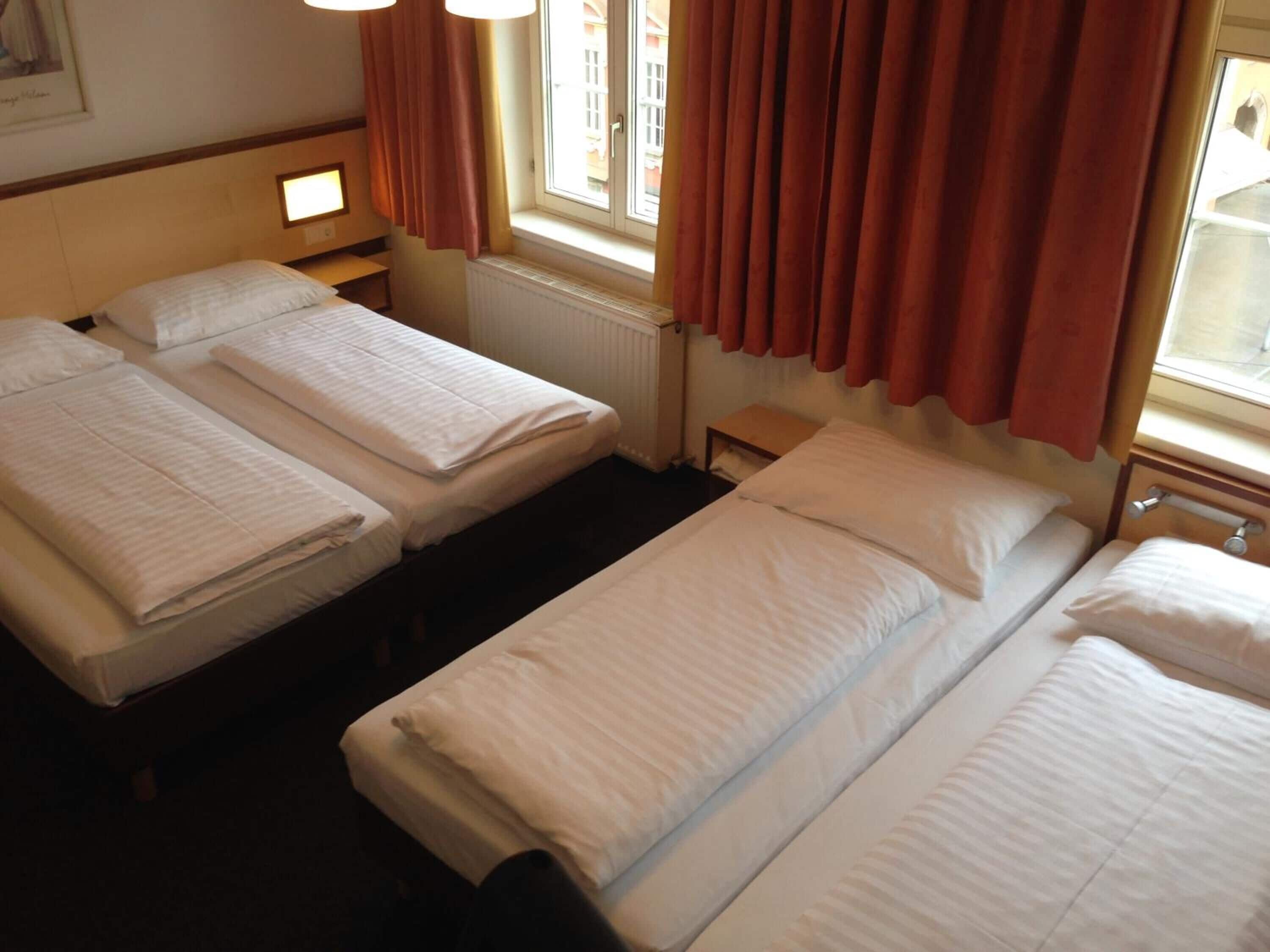 pillow-top beds, desk, soundproofing, cots/infant beds