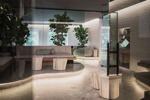 Sauna, steam room