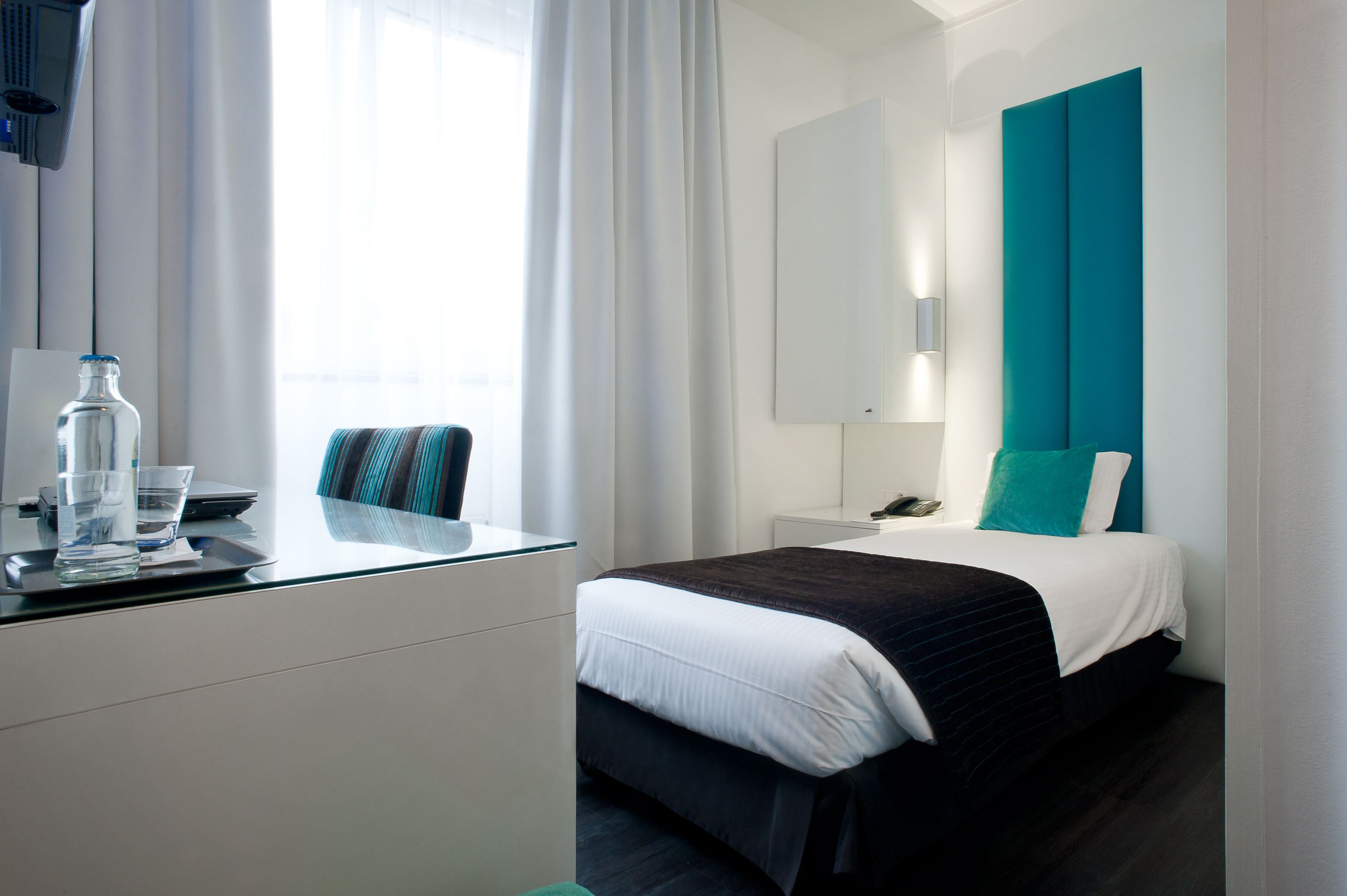 single room | in-room safe, desk, iron/ironing board, free wifi