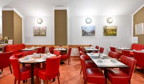 Desayuno buffet incluido todos los días