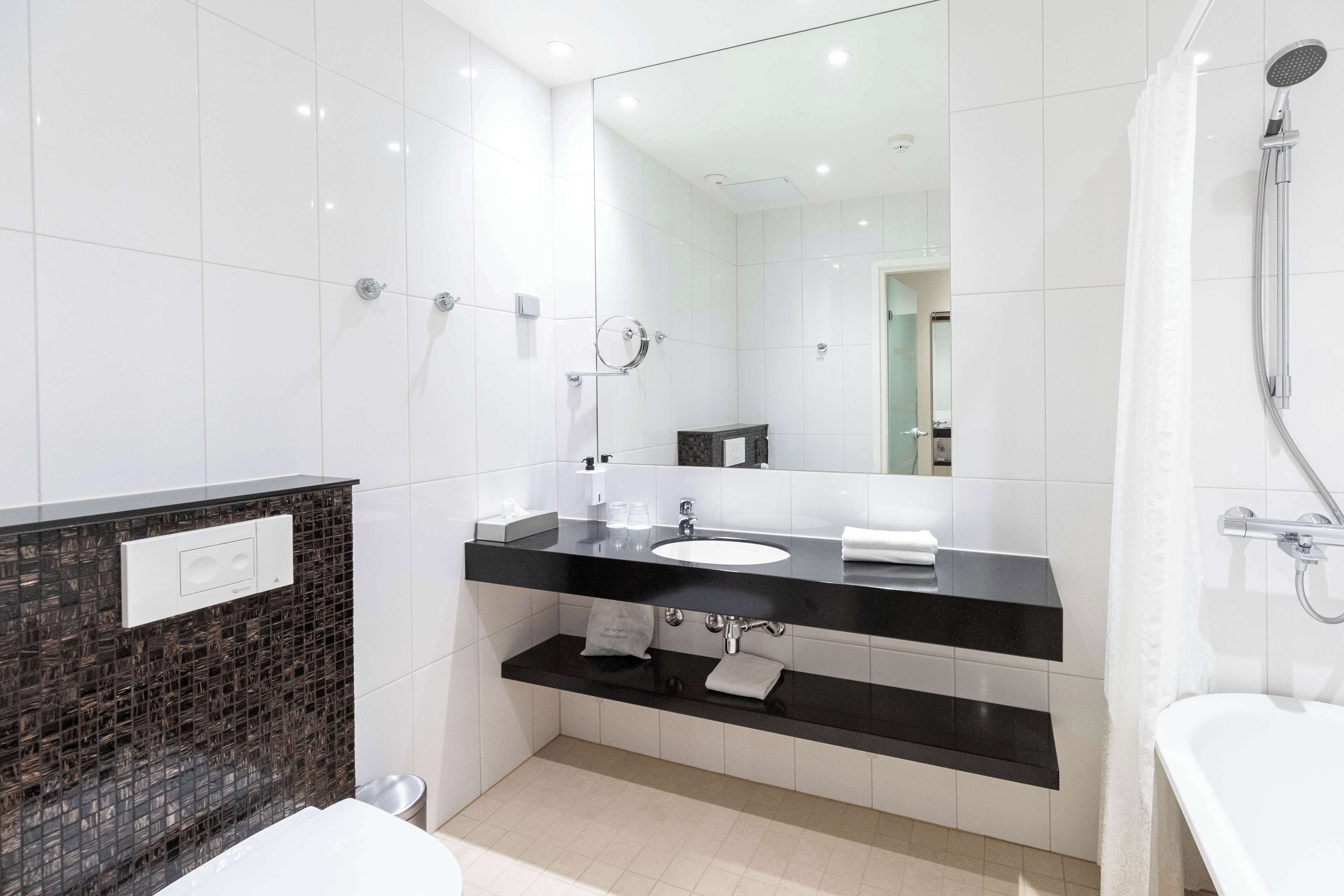 family room (superior) | bathroom | hair dryer, bidet, towels