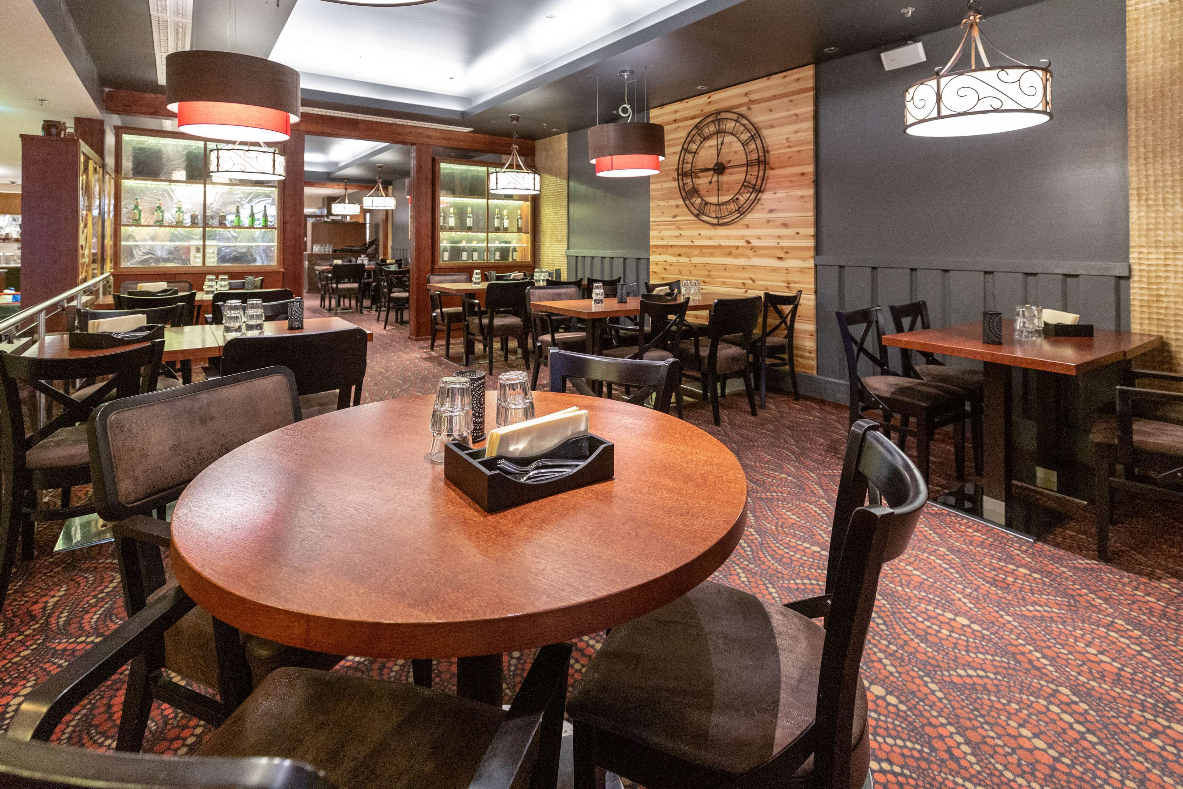 Breakfast and lunch served, Modern European cuisine