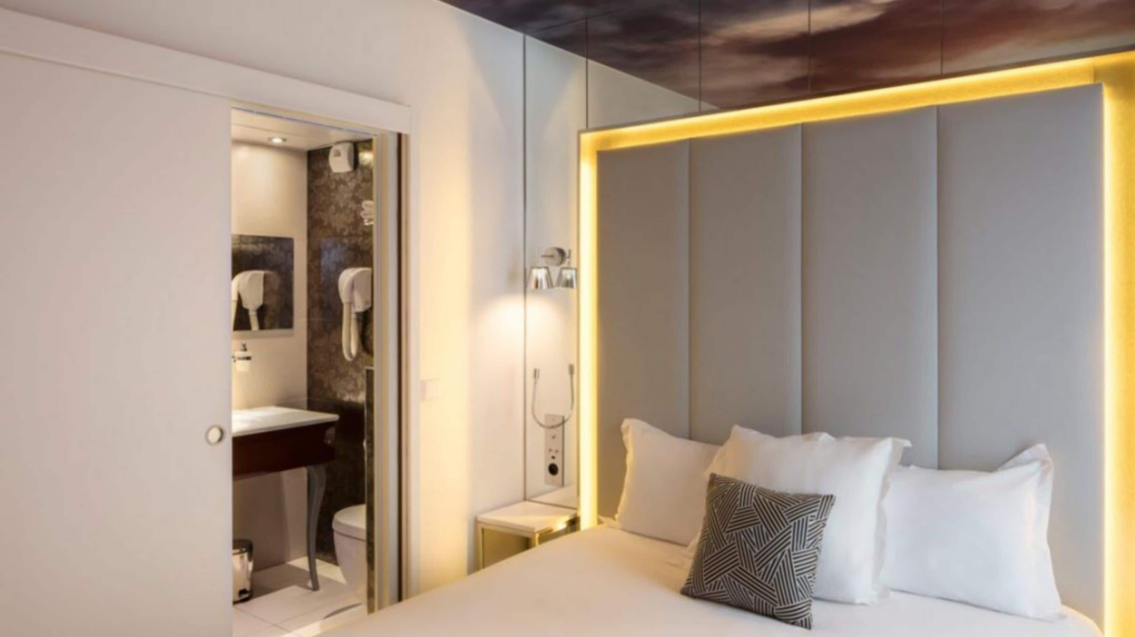 deluxe double room | in-room safe, desk, soundproofing, iron/ironing board