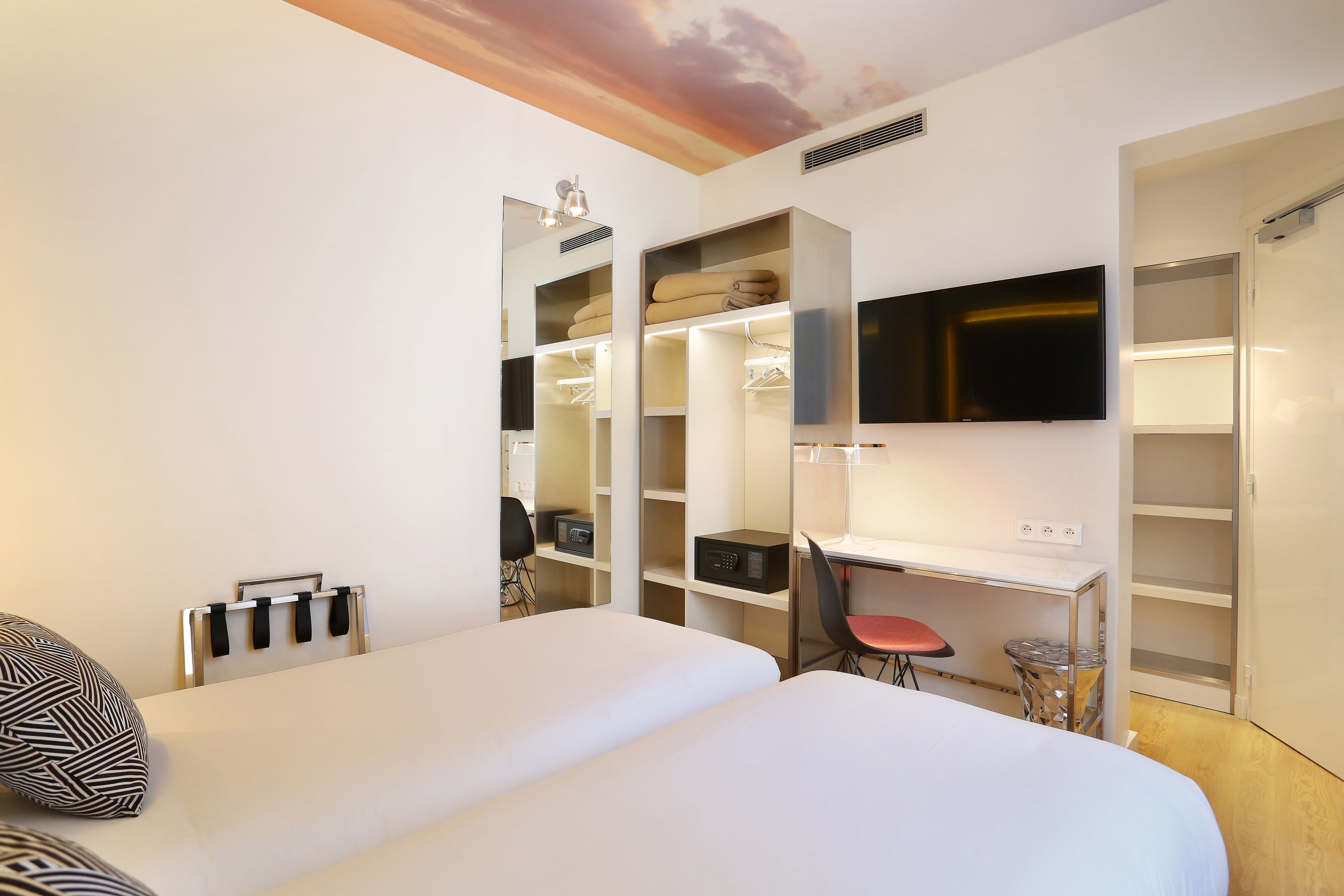 club twin room | in-room safe, desk, soundproofing, iron/ironing board