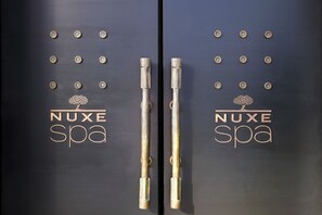 ทรีทเมนท์ดูแลผิว, การนวดด้วยหินร้อน, การนวดแบบดีพทิชชู, สครับขัดผิว