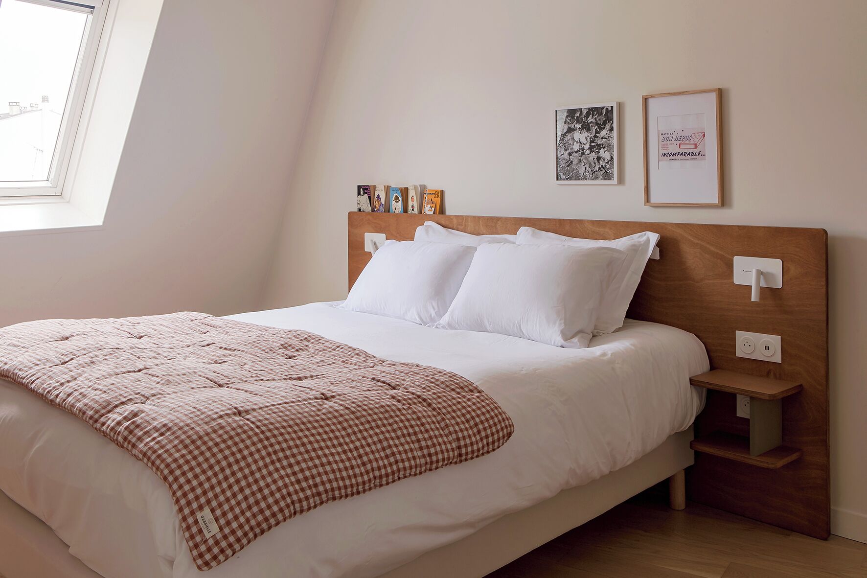 Single Room | Premium bedding, pillow-top beds, minibar, individually furnished