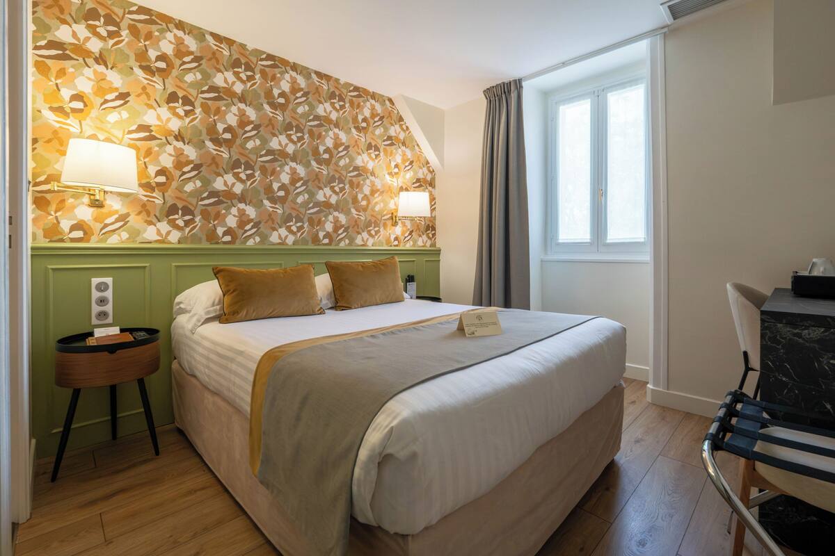 Chambre Standard, 1 lit double, non-fumeurs | Literie de qualité supérieure, coffres-forts dans les chambres, bureau