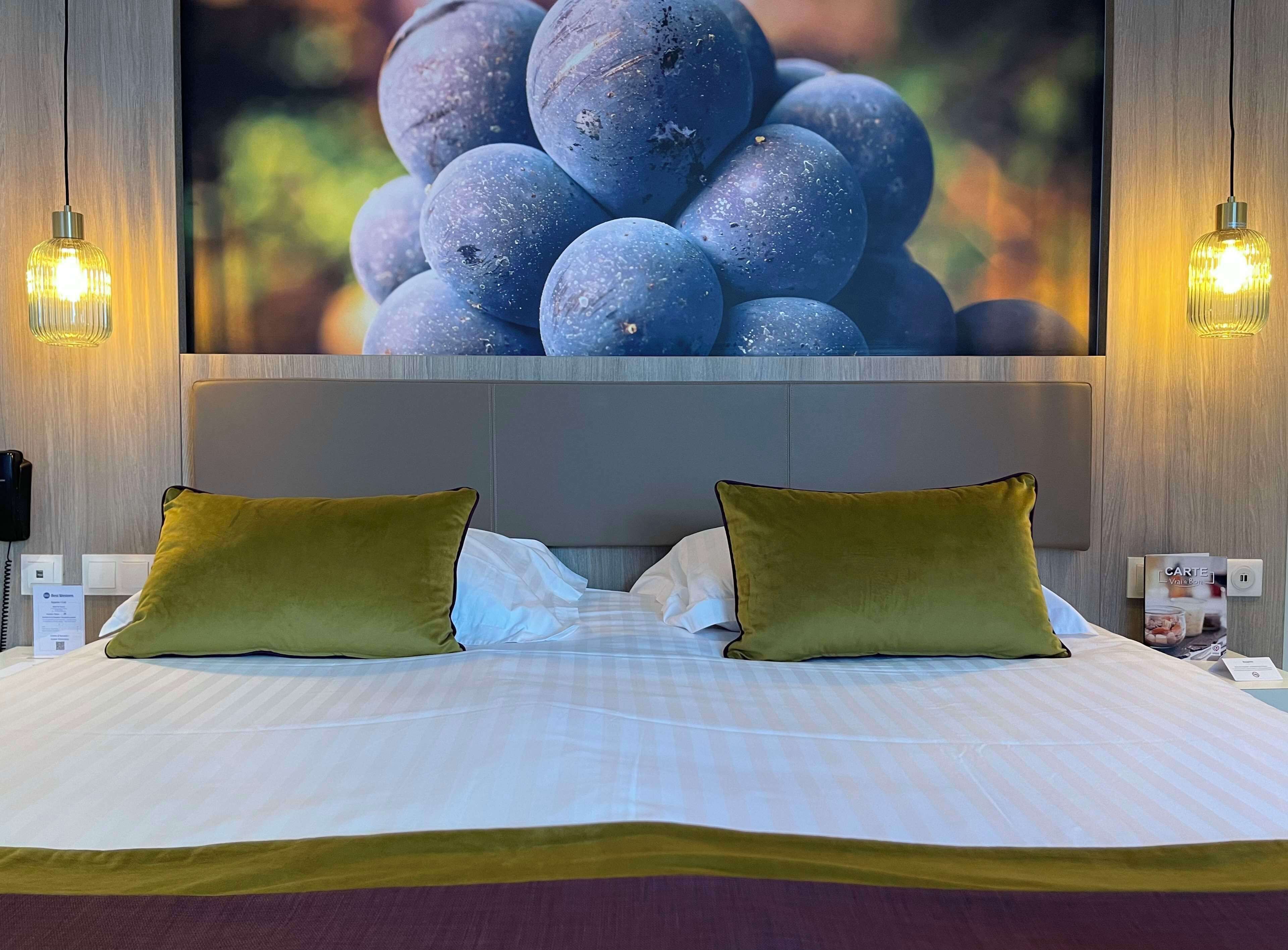 deluxe room, multiple beds, non smoking | 1 bedroom, premium bedding, in-room safe, individually decorated