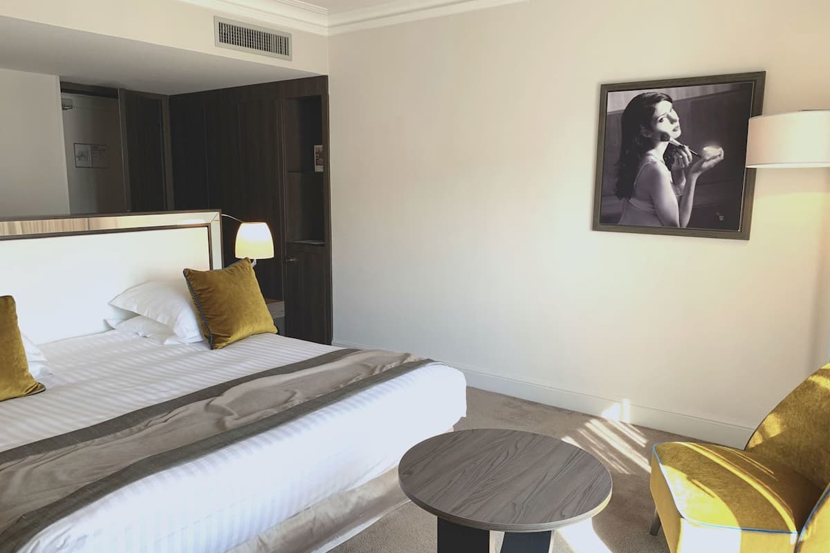 Premium bedding, Select Comfort beds, minibar, in-room safe