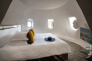 Prestige Suite | Premium bedding, Select Comfort beds, minibar, in-room safe