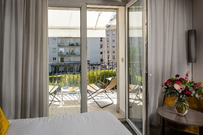 Premium bedding, Select Comfort beds, minibar, in-room safe