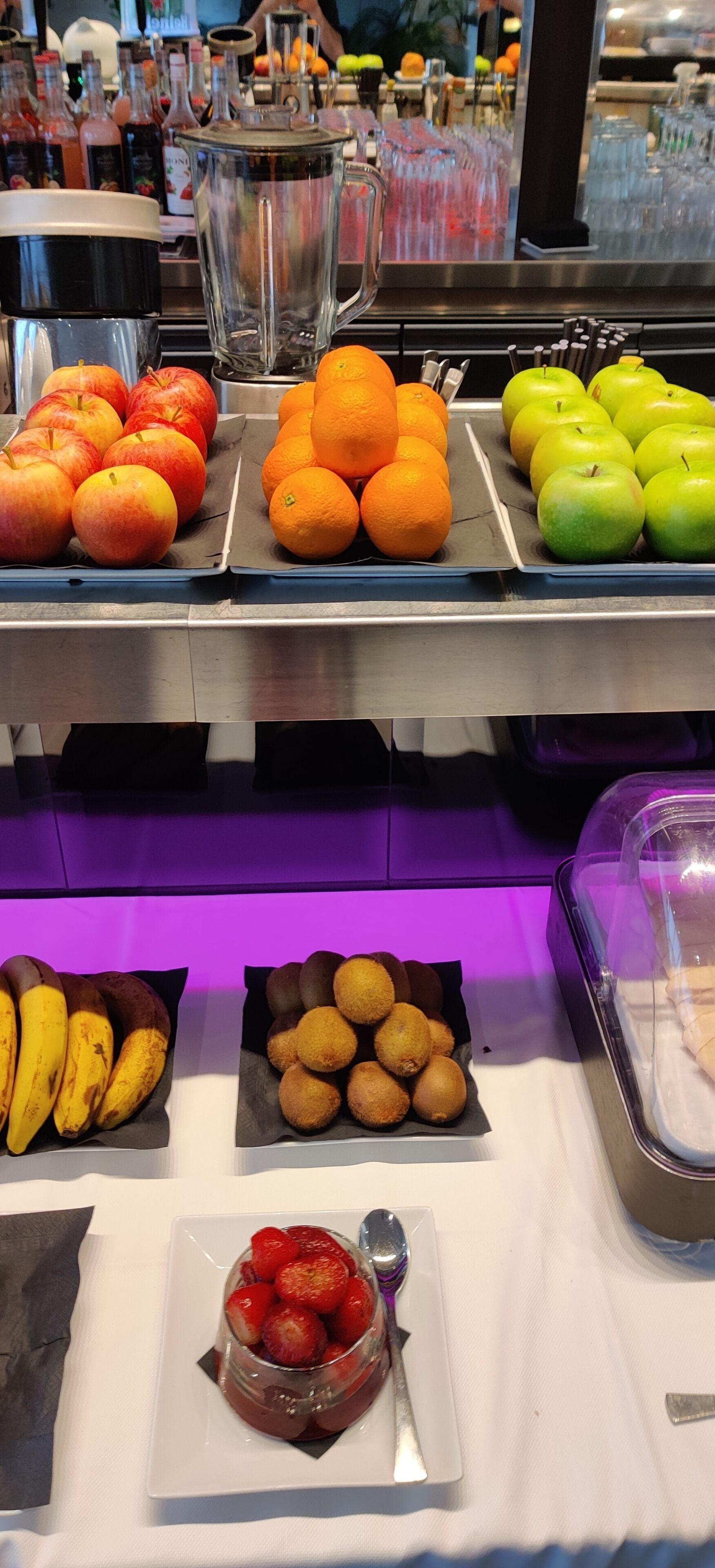 Petit déjeuner continental servi tous les jours en supplément