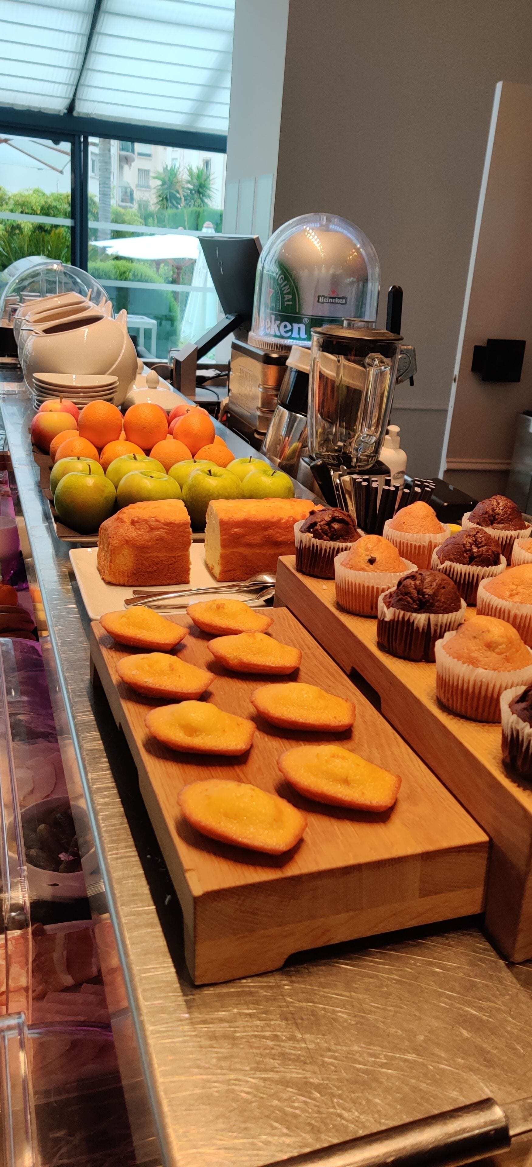 Daily continental breakfast for a fee