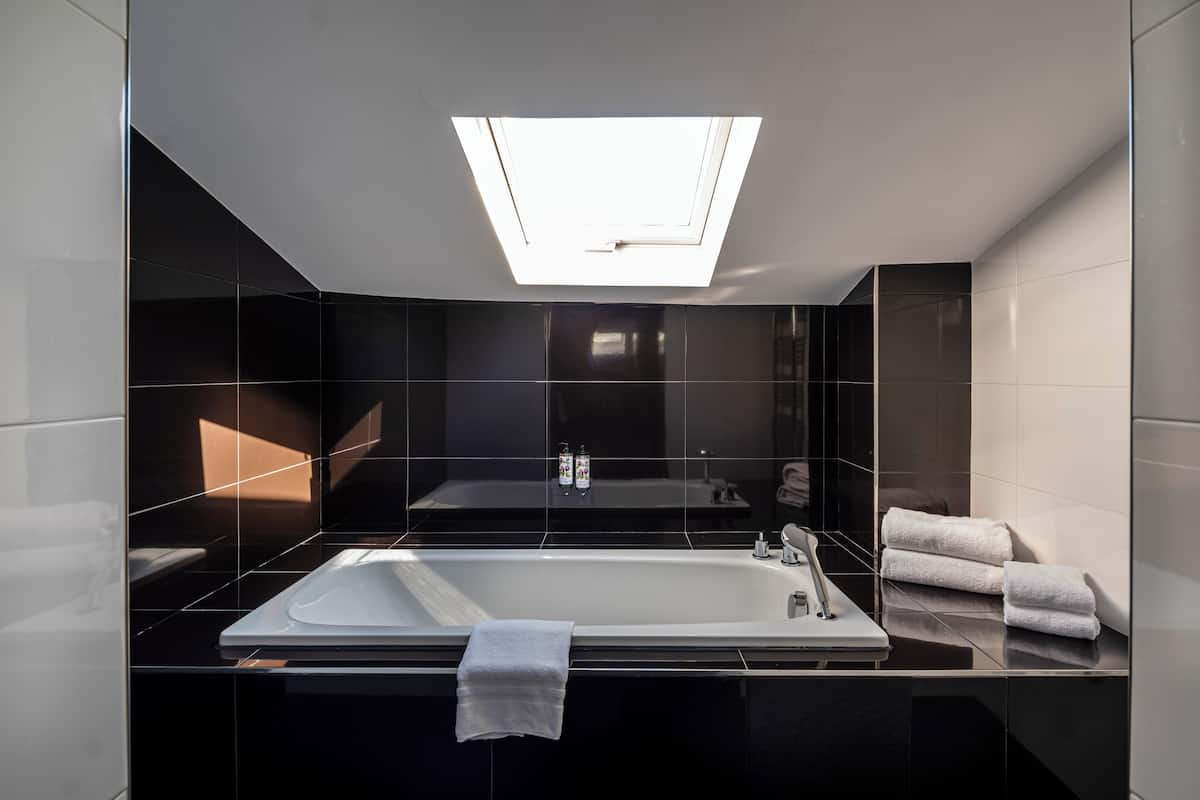 prestige suite | 1 bedroom, premium bedding, select comfort beds, minibar