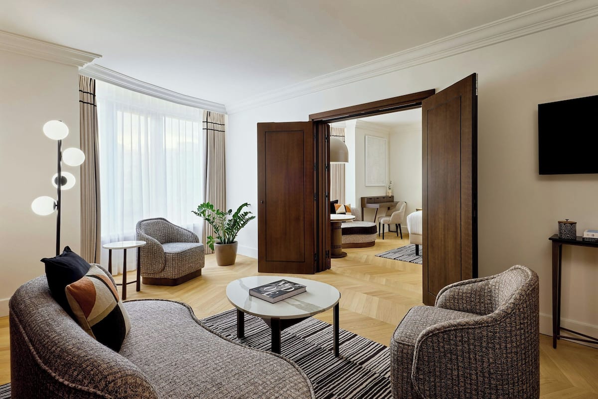 Ambassador Suite | Premium bedding, down duvets, pillow-top beds, minibar