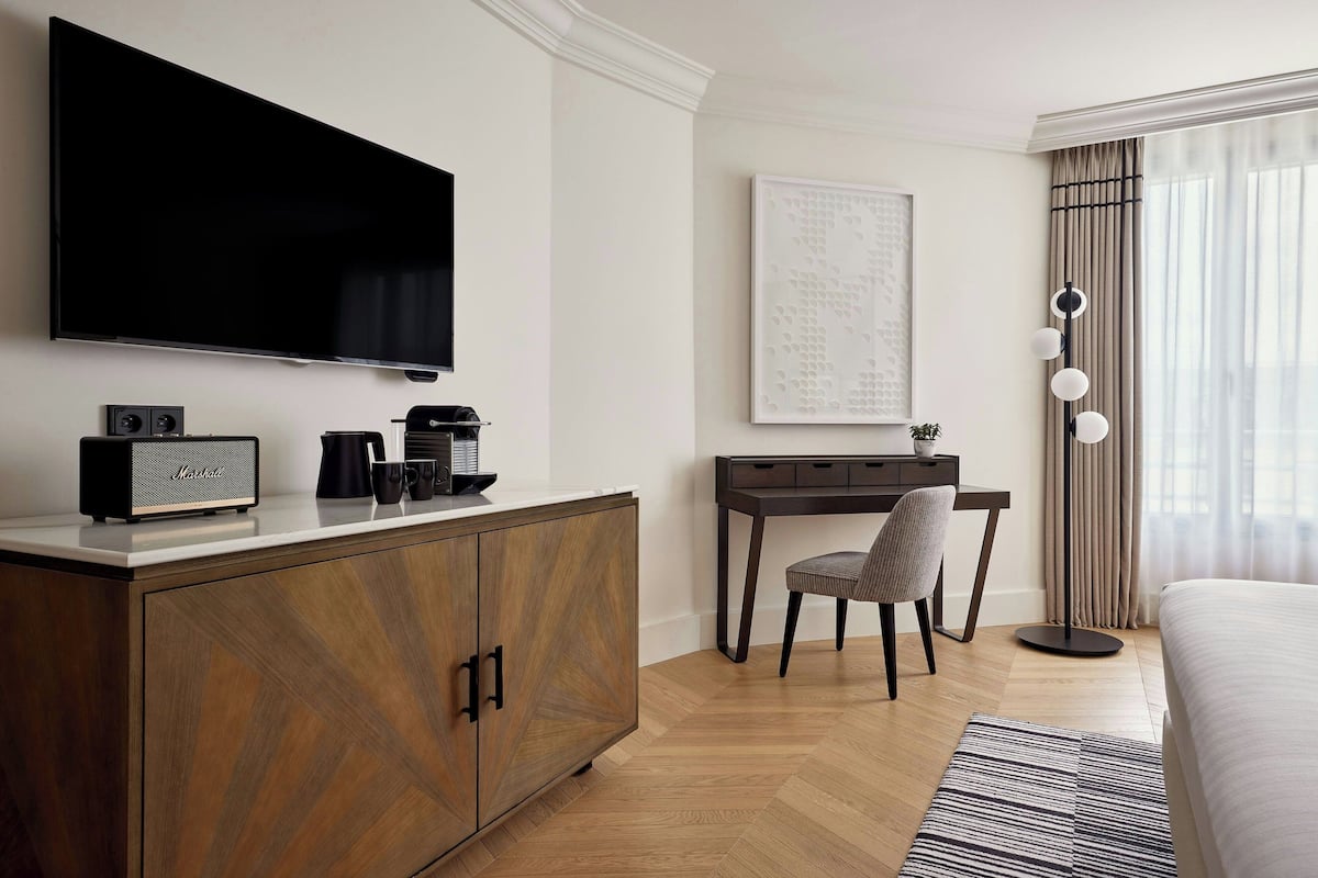 1 개의 침실, 고급 침구, 오리/거위털 이불, 필로우탑 침대