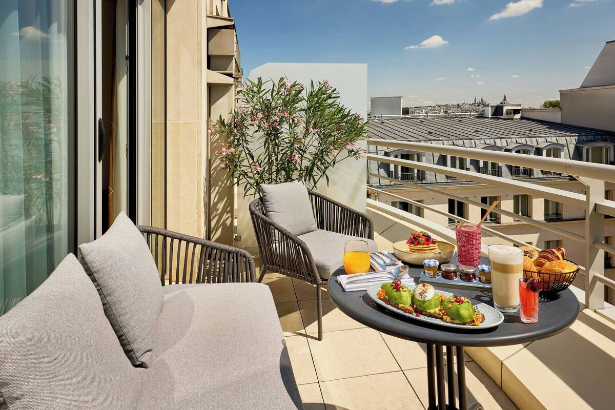 Colazione completa, servita tutte le mattine (49 EUR a persona)