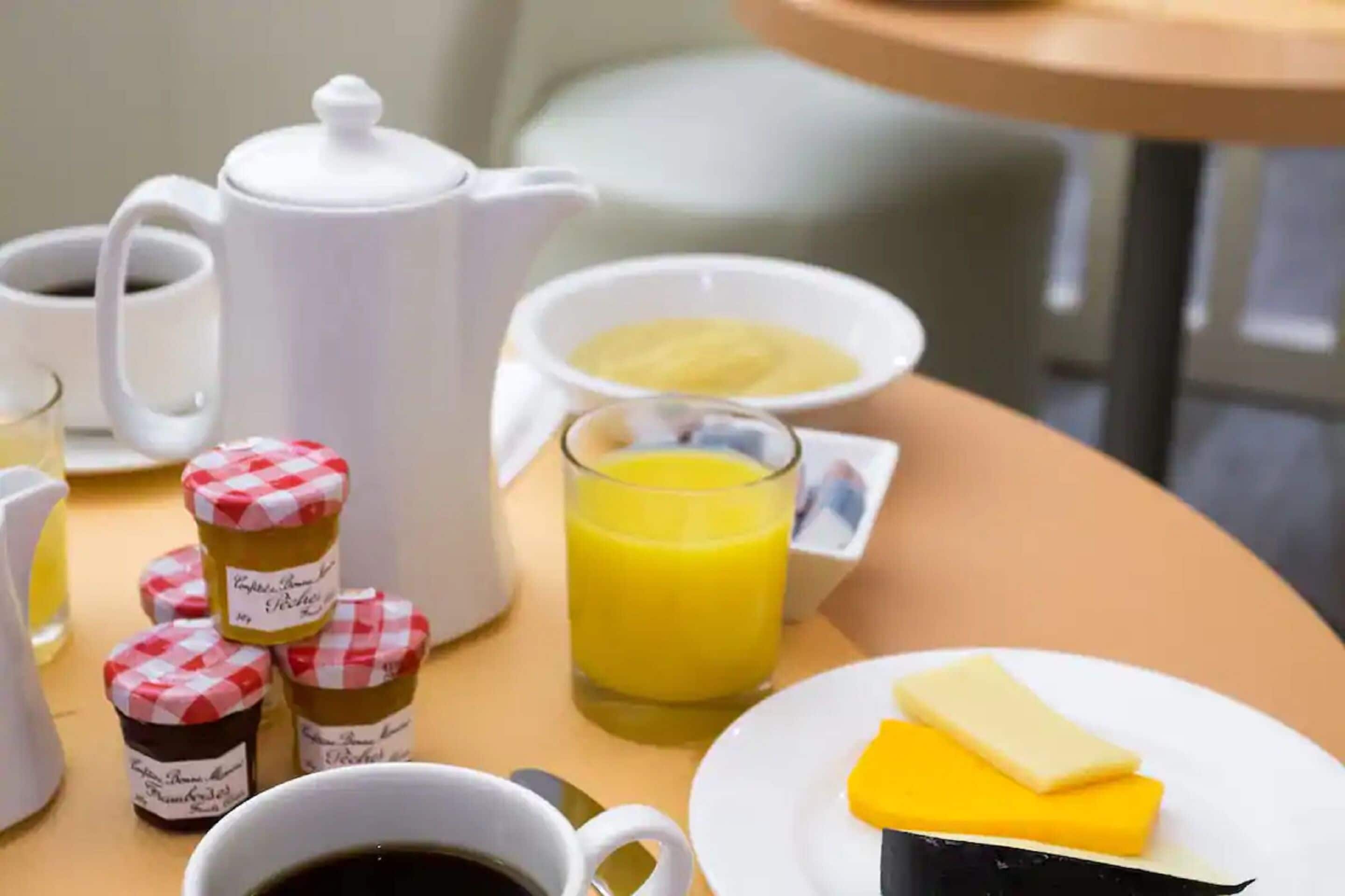 daily buffet breakfast (eur 13 per person)