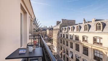 Chambre double supérieure avec balcon | Balcony view