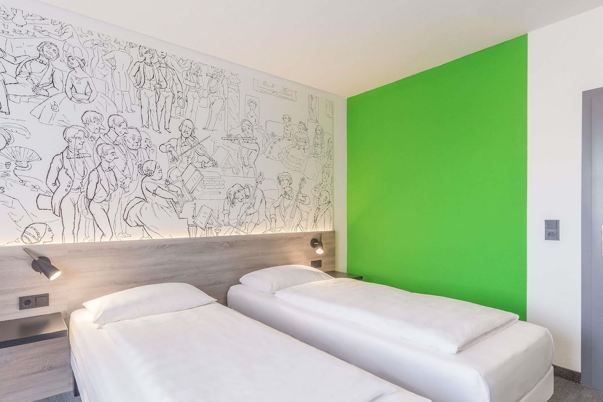 Chambre Standard, 2 lits une place