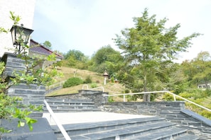 Khuôn viên nơi lưu trú