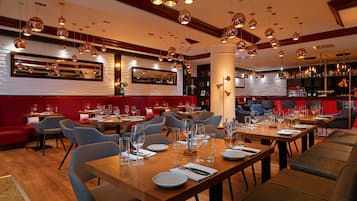 Bar (in der Unterkunft)