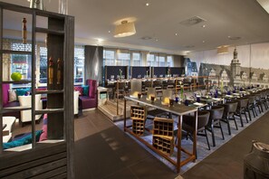 每日供应自助式早餐（需付费）